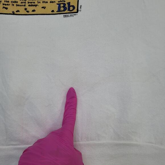 Vintage 1991 Bear Sweatshirt Womens Large 21x23 Cropped USA - Picture 5 of 16